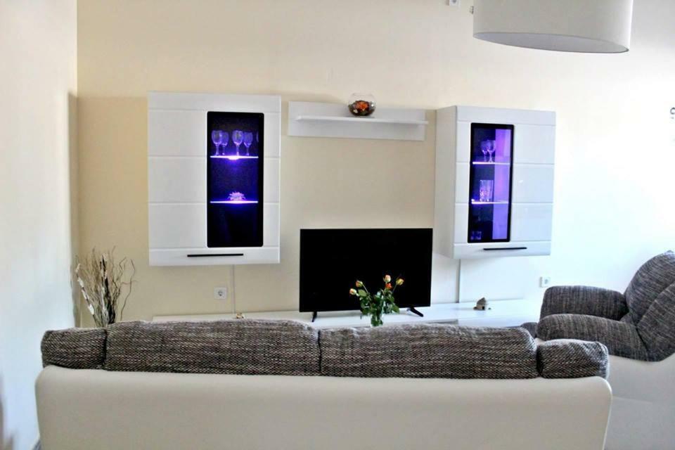 Apartments Klaudija Πούλα Εξωτερικό φωτογραφία